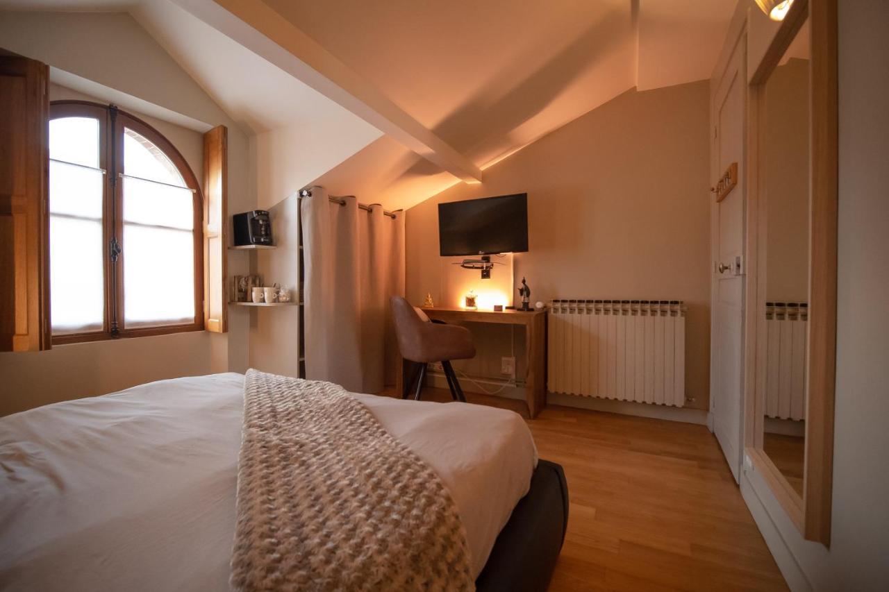 L'Ame Des Hospitaliers Bed & Breakfast Courteuil ภายนอก รูปภาพ